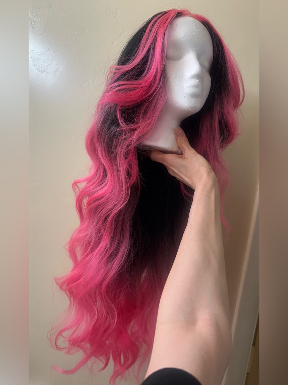 Pink Ombre Long Wavy Women’s Synthetic Wig - Picture 9 of 17